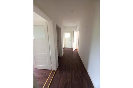 Familienfreundliche 3 Raum Wohnung:-) - Werdau