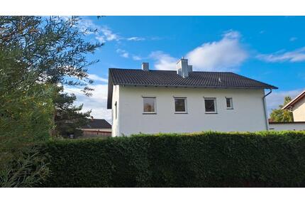 Modernisierte 3-Zimmer Wohnung mit Garten und Garage in Garching - Garching an der Alz