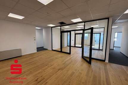 Büro in Gersthofen 3.250,00 € 325 m²