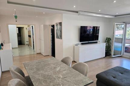 3,5 Zimmer EG Wohnung bezugsfertig mit Balkon und Pkw Stellplatz - Ludwigshafen am Rhein Ludwigshafen-Oggersheim