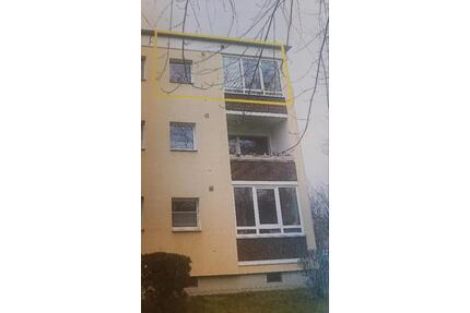 Biete 2 Zimmer Wohnung zum Verkauf an. - Berlin Lankwitz