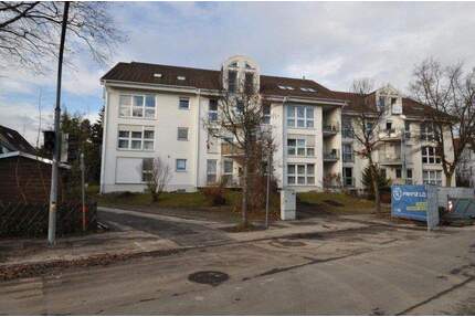 Radolfzell: geräumige 3-Zimmer Dachgeschosswohnung in guter Wohnlage - frei