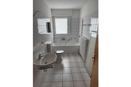 Helle 3 Zimmer-Wohnung mit 79 m² in Duisburg – ab sofort frei