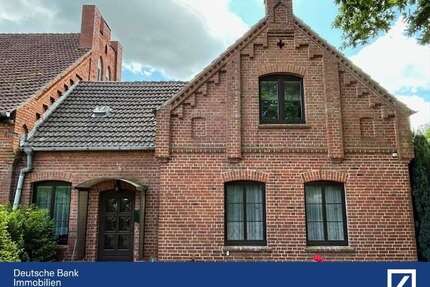 Haus zum Kaufen in Schorssow 110.000,00 € 130 m²