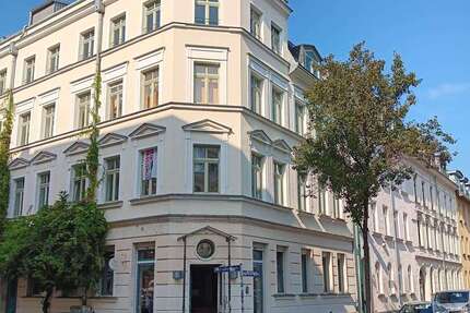 Haus zum Kaufen in Leipzig 2.300.000,00 € 687 m²