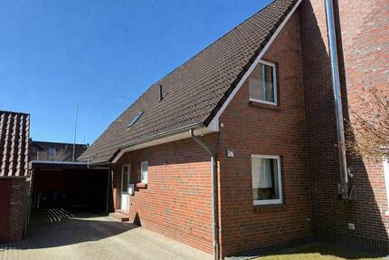 Familienglück in ruhiger Lage mit Einbauküche, Carport & Garten - Westerstede