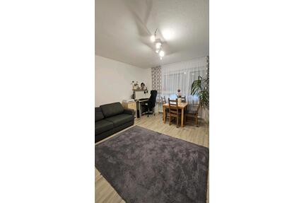 1,5 Zimmer Wohnung, 40qm mit Balkon und Stellplatz - Oberasbach