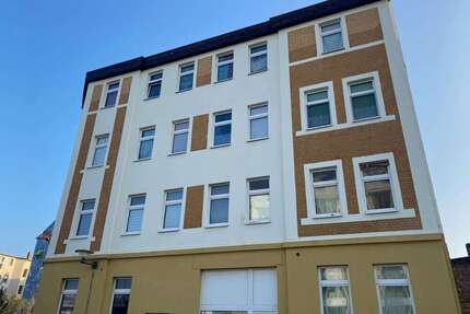 Wohnung zum Mieten in HalleSaale 400,00 € 66 m² - Halle/Saale