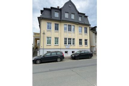 Charmantes Mehrfamilienhaus mit drei Wohneinheiten - Saalburg-Ebersdorf