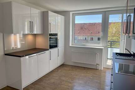 Wohnung zum Mieten in Kiel 865,00 € 67 m²