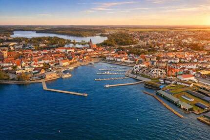 Erste Reihe Hafen: Stilvolle Eigentumswohnung mit Blick auf die Marina - Waren (Müritz)