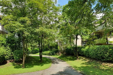 Hochwertige 3-Zimmer-Wohnung (105 m²) mit Balkon in ruhiger Gartenlage - Bogenhausen Oberföhring - München