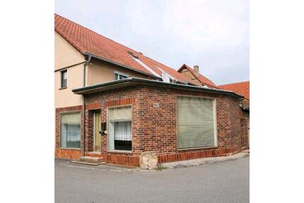 Haus, Werkstatt, Verkaufsraum, - 149.000,00&nbsp;EUR Kaufpreis, ca.&nbsp; 208,00&nbsp;m&sup2; in Sulzfeld (PLZ: 97633)
