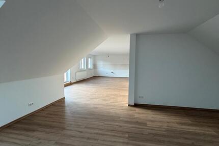 Moderne und neue 4-Raum-Wohnung ab sofort - Klipphausen - Nossen