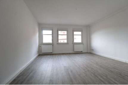 Wohnung zum Mieten in Penig 300,00 € 60 m²