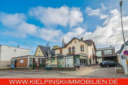 Haus zum Kaufen in Uetersen 569.000,00 € 353 m²