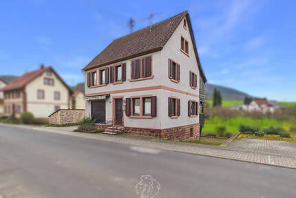 Einfamilienhaus in naturnaher Lage mit kleinem Garten und großzügigem Raumangebot - Freudenberg Boxtal