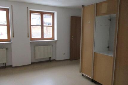 Wohnung zu vermieten - 490,00&nbsp;EUR Kaltmiete, ca.&nbsp; 60,00&nbsp;m&sup2; in Arnstorf (PLZ: 94424)