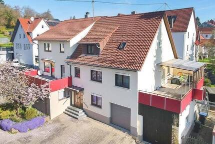 Großzügig wohnen und erfolgreich arbeiten - mit Perspektive und geschützter Garten-Idylle - Sonnenbühl Undingen