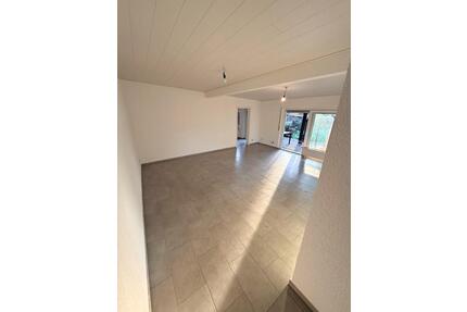 Familienfreundliche 4-Zimmer Maisonette Whg. in 67067 - Ludwigshafen am Rhein Rheingönheim