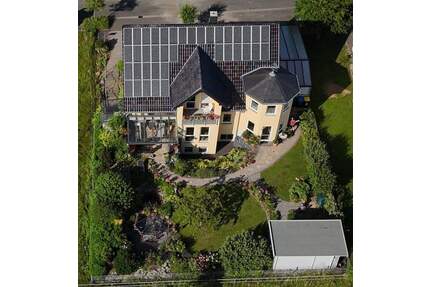 Wundervolles Niedrigenergie-EFH mit ELWPraxisBüro in bester Wohnlage! - Künzell-Engelhelms