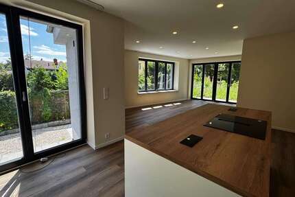 Haus zum Mieten in Berlin 4.500,00 € 120 m²