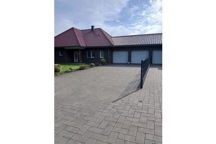 Bungalow in Lindern Hegel. Kein Makler, Provisionsfrei - Lindern (Oldenburg)