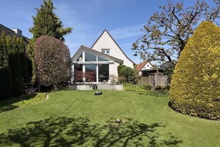 Einfamilienhaus mit traumhaften Garten - Schwarzenbek