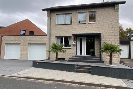 Individuelles Ein-Zwei Familienhaus - Nettetal