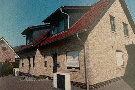 Doppelhaushälfte zu vermieten - 900,00&nbsp;EUR Kaltmiete, ca.&nbsp; 120,00&nbsp;m&sup2; in Saterland (PLZ: 26683)