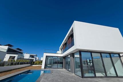 Villa in Zypern in Strandnähe - 400.000,00&nbsp;EUR Kaufpreis, ca.&nbsp; 180,00&nbsp;m&sup2; in Amberg (PLZ: 92224)