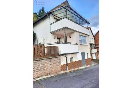 Attraktives und saniertes Einfamilienhaus mit moderner Heizung in ruhiger Lage von Baumbach! - Alheim