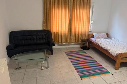 Zimmer zu vermieten - 330,00&nbsp;EUR Kaltmiete, ca.&nbsp; 25,00&nbsp;m&sup2; in Pohlheim (PLZ: 35415)