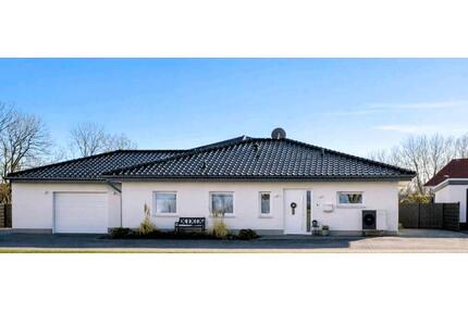 Bungalow. BJ 2023 - 550.000,00&nbsp;EUR Kaufpreis, ca.&nbsp; 122,00&nbsp;m&sup2; in Geseke (PLZ: 59590)