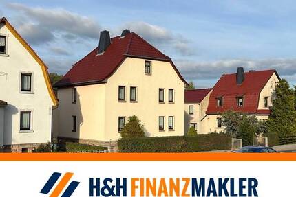 Charmantes Zweifamilienhaus in Schmalkalden mit Garten, und Ausbaupotenzial zum Verkauf