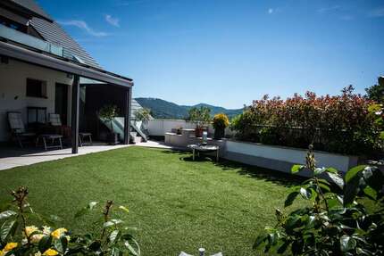 Haus zum Mieten in Bonn 3.200,00 € 200 m²