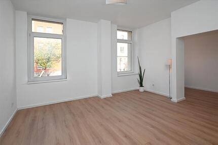 Stilvolle Erdgeschosswohnung - Erstbezug nach Sanierung! - Hildesheim Oststadt/Stadtfeld