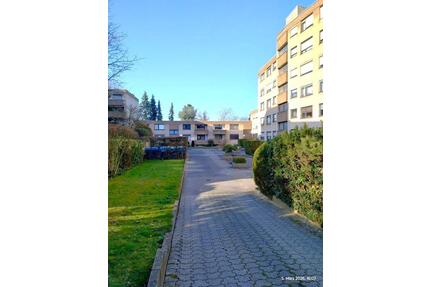 Waldrandlage von Frechen-Königsdorf - gut geschnittene 2,5-Zimmer Wohnung mit Balkon