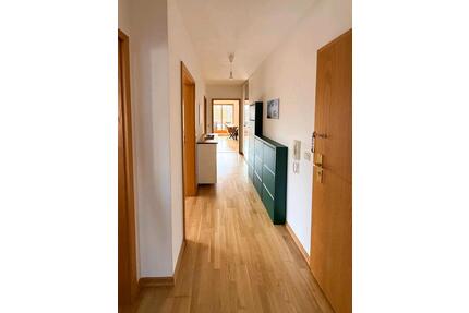 3-Zimmer Wohnung mit zwei Balkonen in Neubiberg