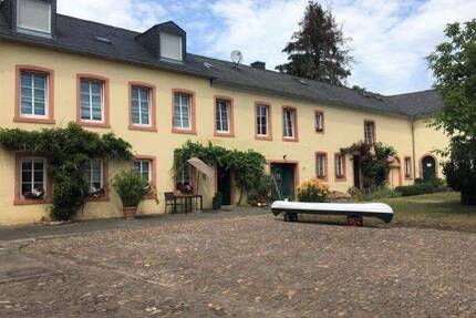 Konz Oberemmel: Idyllische 2 ZKB Wohnung angrenzend an die Natur