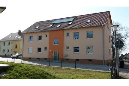 Schöne 2-Zi. Wohnung mit Balkon und EBK - Hankensbüttel