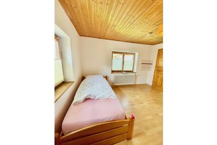 Möbliertes 1-Zimmer-Apartement zur Vermietung - Kollnburg