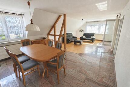 Helle 3-Zimmer-Wohnung mit großzügigem Wohnbereich in Grunbach - Remshalden