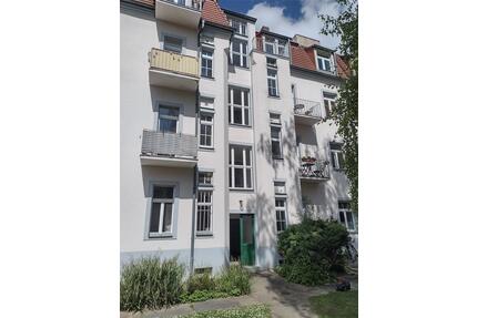 2-Zimmer-Wohnung in Dresden-Gruna mit Balkon in den Innenhof