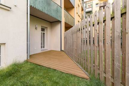 TERRASSE UND GARTEN | Idyllische 2-Raum-Wohnung mit Einbauküche - Leipzig Altlindenau