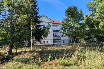 Wohnung zum Mieten in Gröbers 295,00 € 32 m²