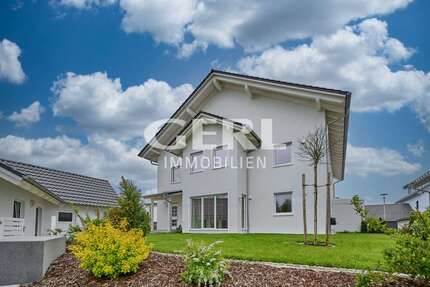 Haus zum Mieten in Bogen 1.650,00 € 167.11 m²