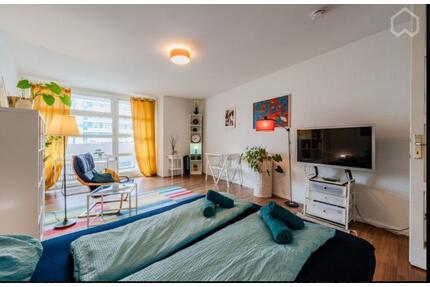 Very Central in | Berlin - 1.370,00&nbsp;EUR Kaltmiete, ca.&nbsp; 52,00&nbsp;m&sup2; in Berlin (PLZ: 10629) Charlottenburg-Wilmersdorf