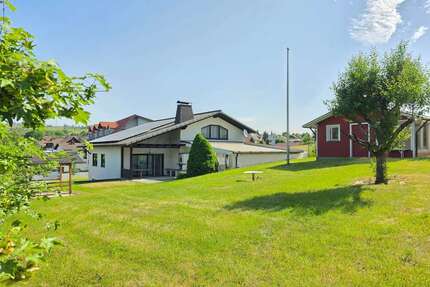 Haus zum Kaufen in Lautertal 549.000,00 € 250 m²