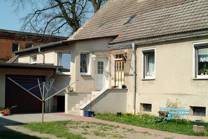 Sanierte Zweiraumwohnung in 17291 Falkenhagen - Prenzlau